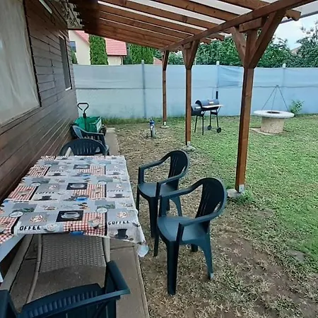 Apartamento Vacsacsi Berekfürdő