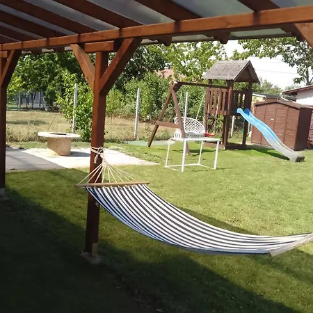 Appartamento Vacsacsi Berekfürdő