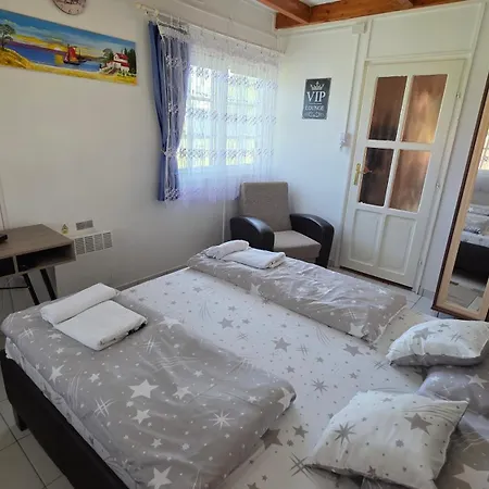 Vacsacsi Vendeghaz Apartment Berekfürdő